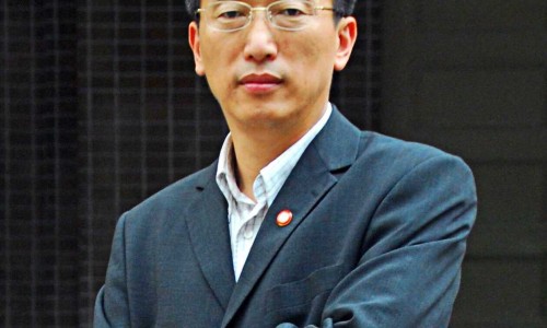 新生宝宝能不能抱-专业新生宝宝能不能抱着睡觉平台-刚出生的婴儿可以抱睡吗